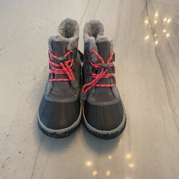 SOREL Youth Out N About Plus Boot - Picture 1 of 10